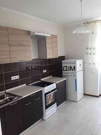 Оренда Квартира 1-кімнатна, 24/25 поверх на вул. Дегтяренка Петра ул./Сім'ї Кульженків Киев