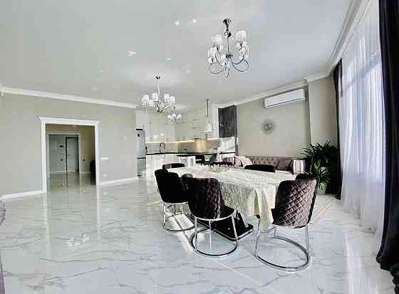 В продаже шикарная 3-х комнатная квартира на берегу моря Одесса