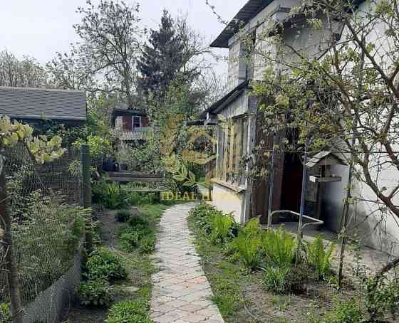 Продаж чудового дачного будинку по вул Садовій на Осокорках у Києві Киев