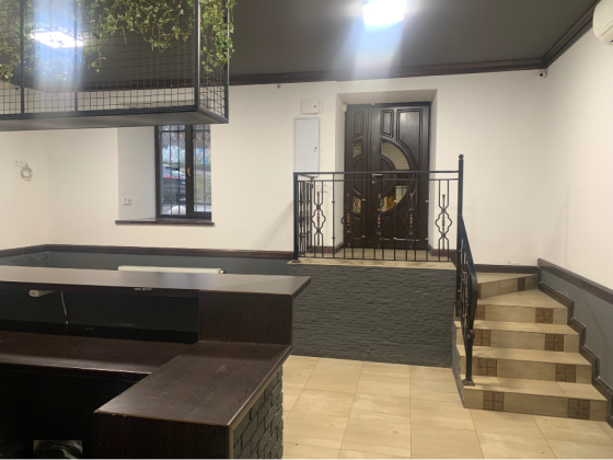 Продаж Приміщення вільного призначення площа 95 кв.м  на Новаківського 1 Львів