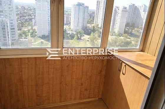 Продаж Квартира 2-кімнатна, 15/17 поверх на вул. Лисковская Киев