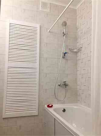 Оренда Квартира 1-кімнатна на Верховного Совета бульв., 14-б Киев