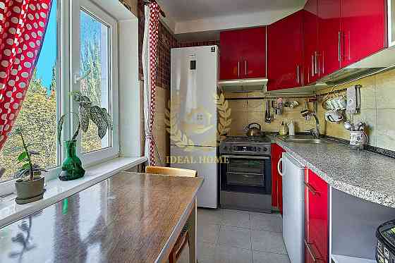 Продаж Квартира 3-кімнатна, 5/5 поверх на Покотило Владимира ул., 3В Київ