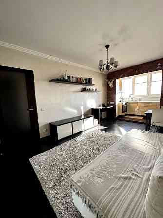 Продаж Квартира 1-кімнатна, 12/21 поверх на Заболотного Академика вул., д. 78 Киев