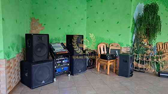 Продаж комерційне приміщення на Революции ул., 1 приміщень - 10, поверх - 2 Порадівка