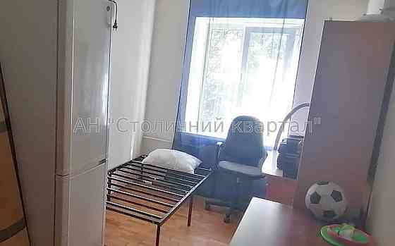 Продаж Будинок 3-кімнатний на Тополева вул., 5 Киев