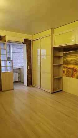 Продаж Квартира 1-кімнатна, 8/9 поверх на Тичини, 26А Київ