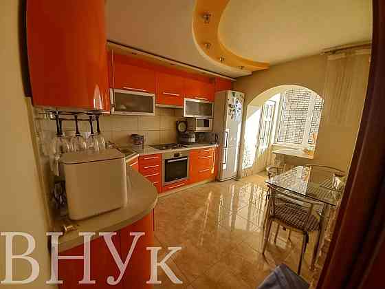 Продаж Квартира 3-кімнатна, 12/16 поверх на Чорновола пр. Львів