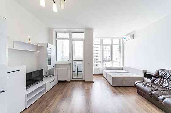 Продаж Квартира 1-кімнатна, 22/25 поверх на Пчілки Олени вул., д. 7 Київ