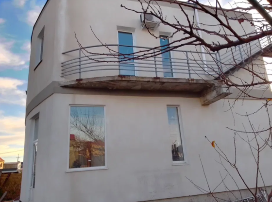 Продам дом на 4 сотках земли, Червоный хутор Лиманка