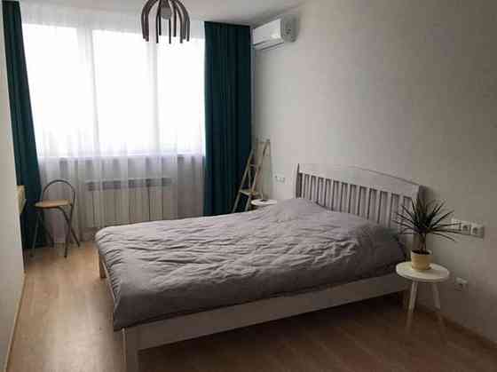 Оренда Квартира 1-кімнатна, 24/25 поверх на Днепровская набережная, 26 Kiev