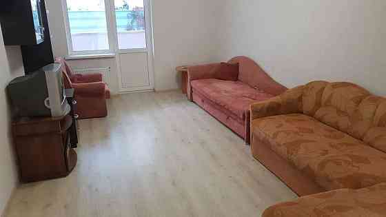 Оренда Квартира 3-кімнатна, 2/16 поверх на С. Данченка, 32 Київ