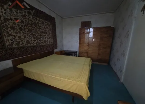 For rent 3-room Apartment 63 sq.m Тополь-1, д.15 Dnipro
