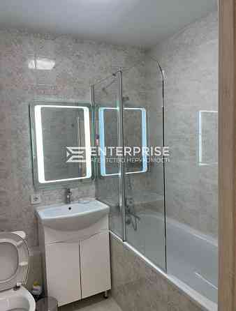 Оренда 1к Квартира 37 кв.м Софії Русової вул. Kiev