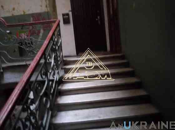 Продам комнату в коммунальной квартире с 1 соседом. Одеса