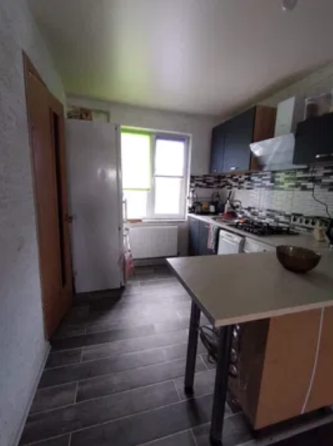 Продаж Будинок 4-кімнатний на ул. Уютная (Новые Дачи), 111 Світле