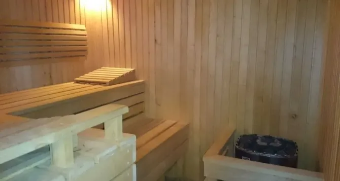 635 Дом посуточно с бассейном Киев - изображение 1