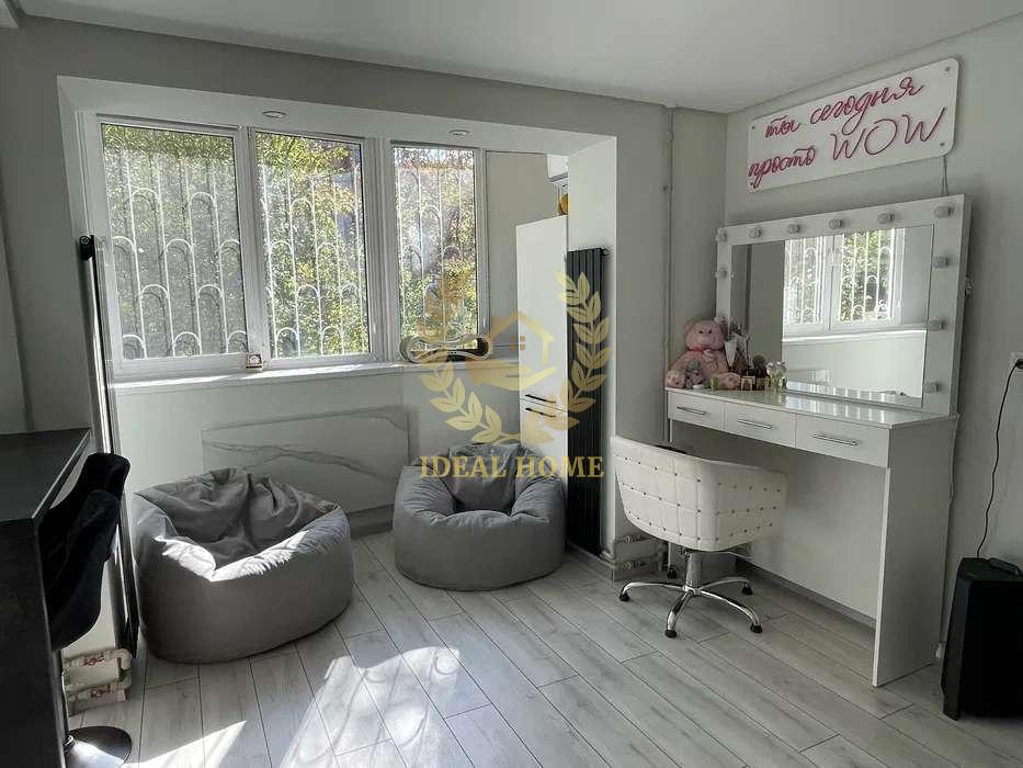 Продається 1 к квартира у центрі ( вул. Кирилівська) Київ - фото 1