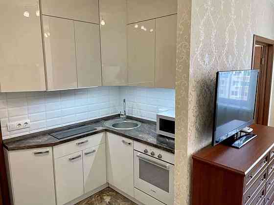 Оренда Квартира 1-кімнатна, 4/17 поверх на ул. Сергея Данченко, 34а Киев