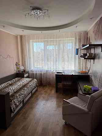 Продаж Квартира 3-кімнатна, 1/9 поверх на Обоянская ул., 2 Дніпро