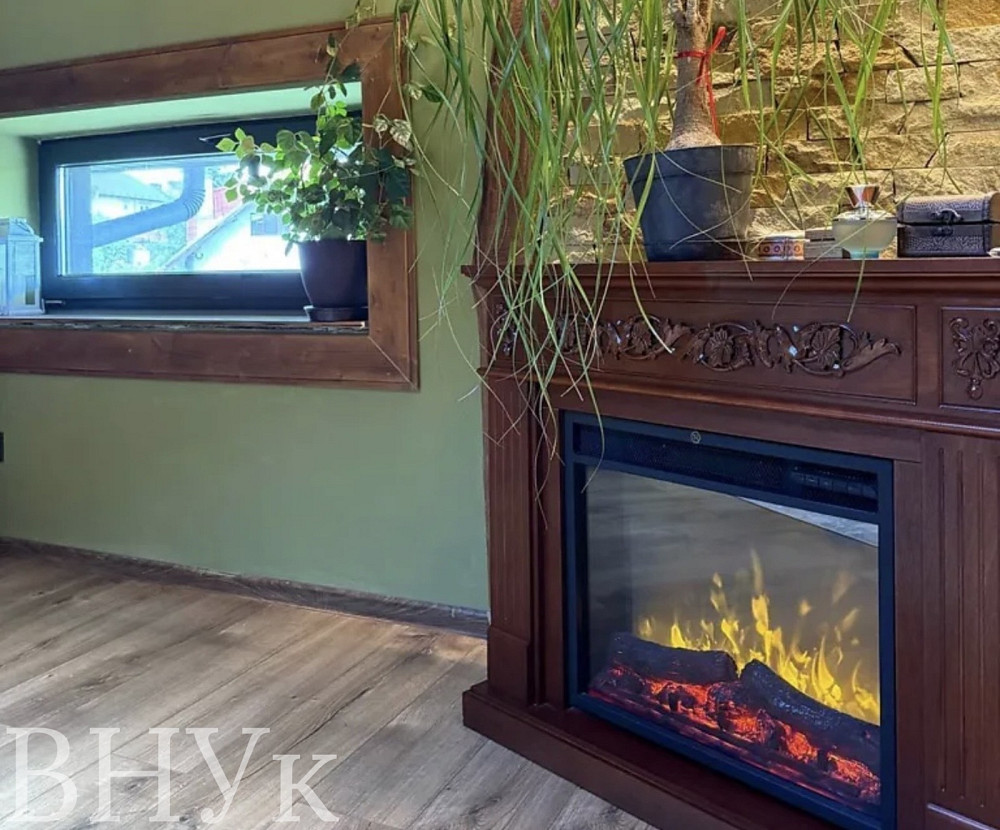 Продаж Квартира 1-кімнатна, 4/4 поверх на Університетська, 12 Ужгород - изображение 1