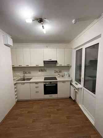 Оренда Квартира 1-кімнатна, 8/25 поверх на ул. Софии Русовой Київ