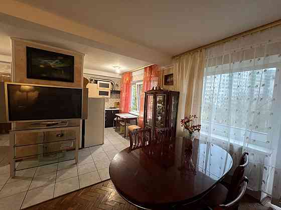 Оренда Квартира 2-кімнатна, 3/5 поверх на Дарницький бульвар, 11 Київ