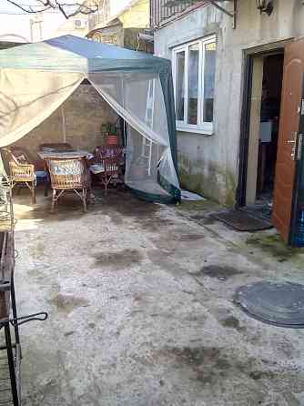 Продам 4-комнатную квартиру двухуровневую в районе парка Шевченка, свой дворик. Одесса