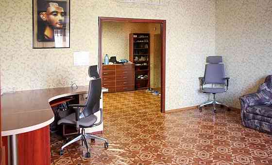 Оренда Квартира 3-кімнатна, 5/18 поверх на Підгірна, 7/36 Київ