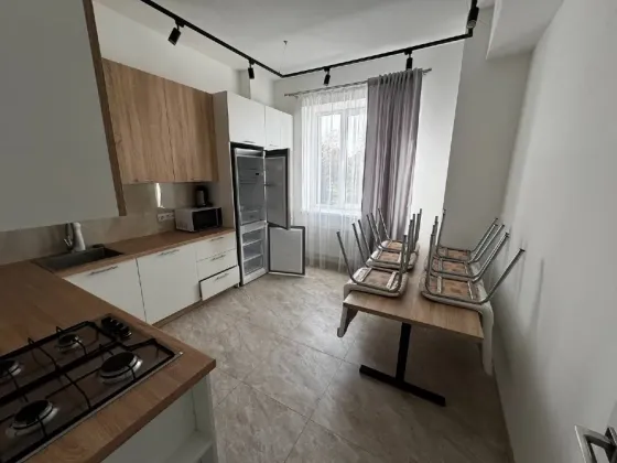 For sale 2-room Apartment 59 sq.m площа Єдності, 21 Novyi Yarychiv