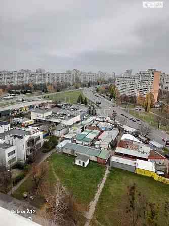 Оренда Квартира 3-кімнатна, 16/16 поверх на вул. Ахсарова Харків