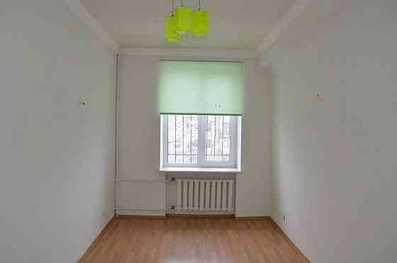 Продаж Квартира 3-кімнатна, 4/4 поверх на Рабочая ул., 172 Днепр