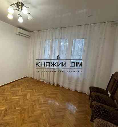 Продаж 3 кімнатна квартира м. Політехнічний інстинут КОД 21146348 Київ