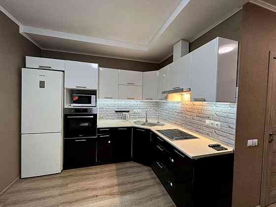 Оренда Квартира 2-кімнатна, 3/6 поверх на вул. Регенераторна, 4 Київ