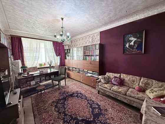 Продаж Квартира 3-кімнатна, 3/9 поверх на Лютеранська вул., д. 35/30 Киев