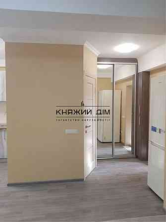 Продаж Квартира 1-кімнатна, 3/5 поверх на вул. Киквидзе ул./Михайла Бойчука Київ