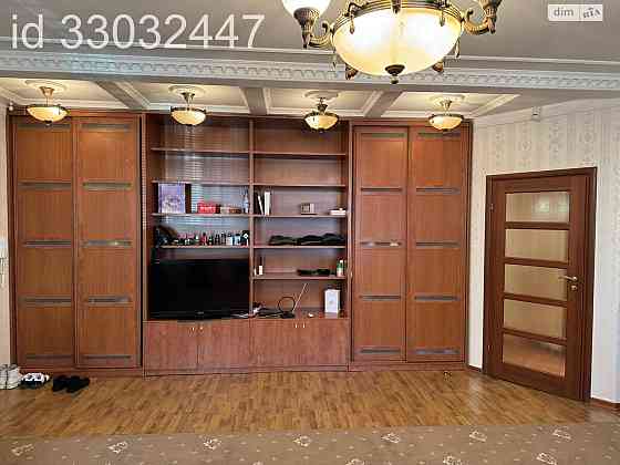 Оренда Квартира 1-кімнатна, 1/11 поверх на вул. Ахматової Анни, 7/15 Київ