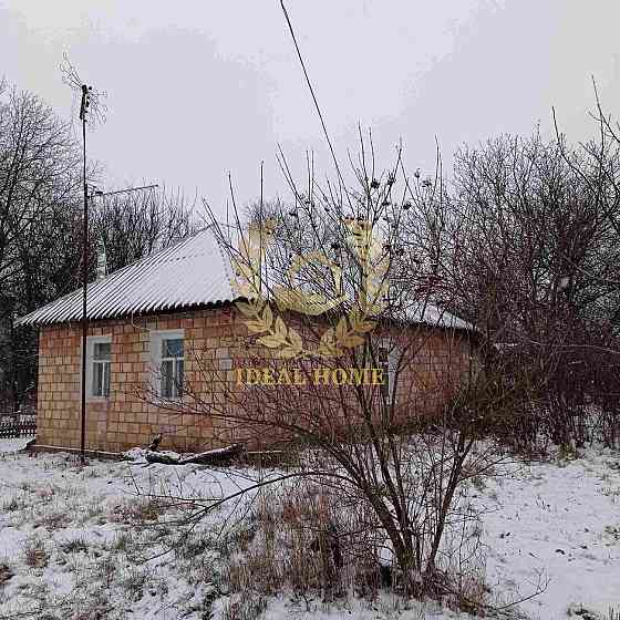 Подам будинок з ділянкою Василькові Vasylkiv