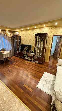 Продаж Квартира 3-кімнатна на Ереванская ул., 13 Київ