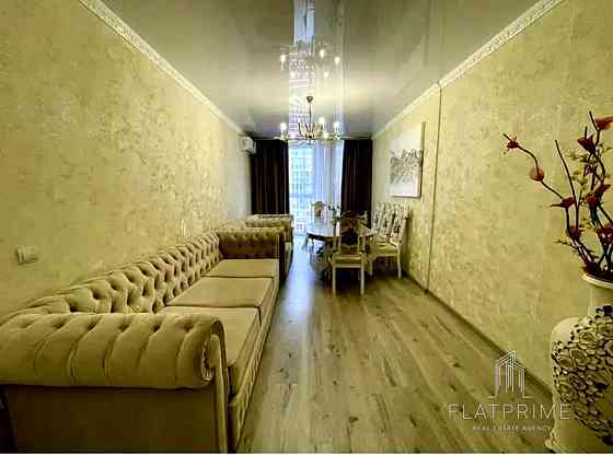 Продаж Квартира 3-кімнатна, 22/25 поверх на Пчілки Олени вул., д. 8 Kiev