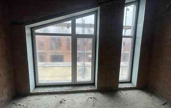 Продаж 2 поверхового таунхауса з ділянкою на 2.5 сотки, 130 кв. м, 