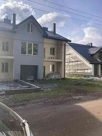 Продаж 2-поверховий  з ділянкою 4 сот 140 кв.м 3 кімн. на Героїв Небесної Сотні вул. Zymna Voda