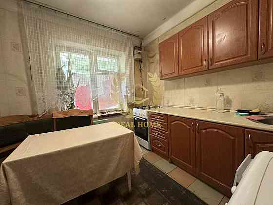 Продаж Квартира 3-кімнатна, 1/9 поверх на Булаховского Академика ул., 28 Київ