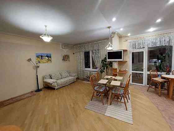 Оренда Квартира 3-кімнатна, 12/18 поверх на ул. Срибнокильская Київ