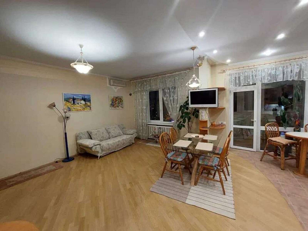 Оренда Квартира 3-кімнатна, 12/18 поверх на ул. Срибнокильская Киев - изображение 4