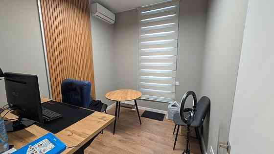 Оренда офісне приміщення на улица Днепровская Набережная, д.18 приміщень - 5, поверх - 25/26 Київ