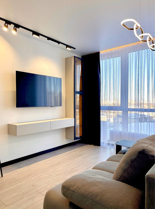 Продаж Квартира 1-кімнатна, 10/25 поверх на Причальна вул., д. 12 Kiev - photo 1