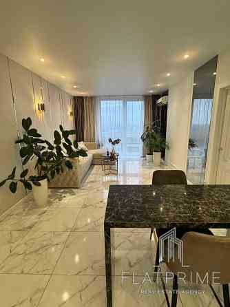 Продаж Квартира 2-кімнатна, 6/9 поверх на Зарічна вул., д. 6 Київ