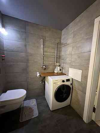 Оренда Квартира 2-кімнатна, 14/16 поверх на Вишняковская ул., 8А Kiev