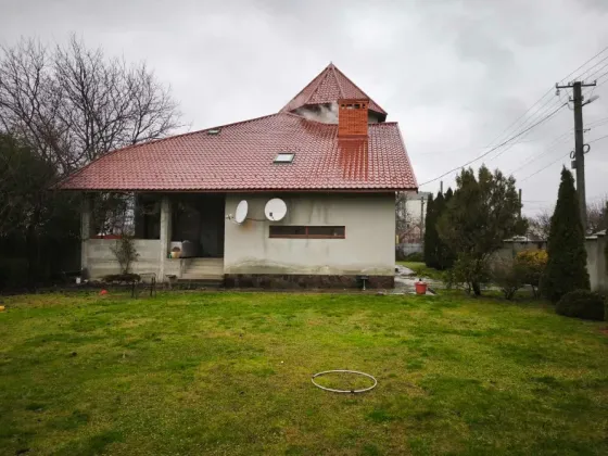 For sale 2-storey House with land 12 ares 293 sq.m 7+ rooms at Володимирська Uzhhorod